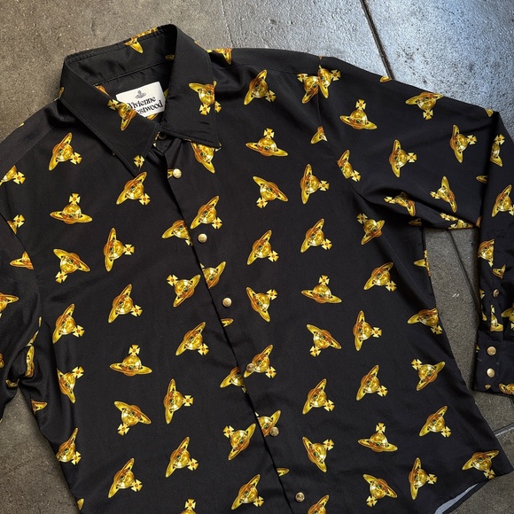 Vivienne Westwood All Over Orb Print Cropped Shirt w/ Metallic Buttons - Picture 13 of 14